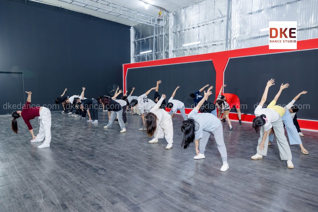 Học nhảy giảm cân