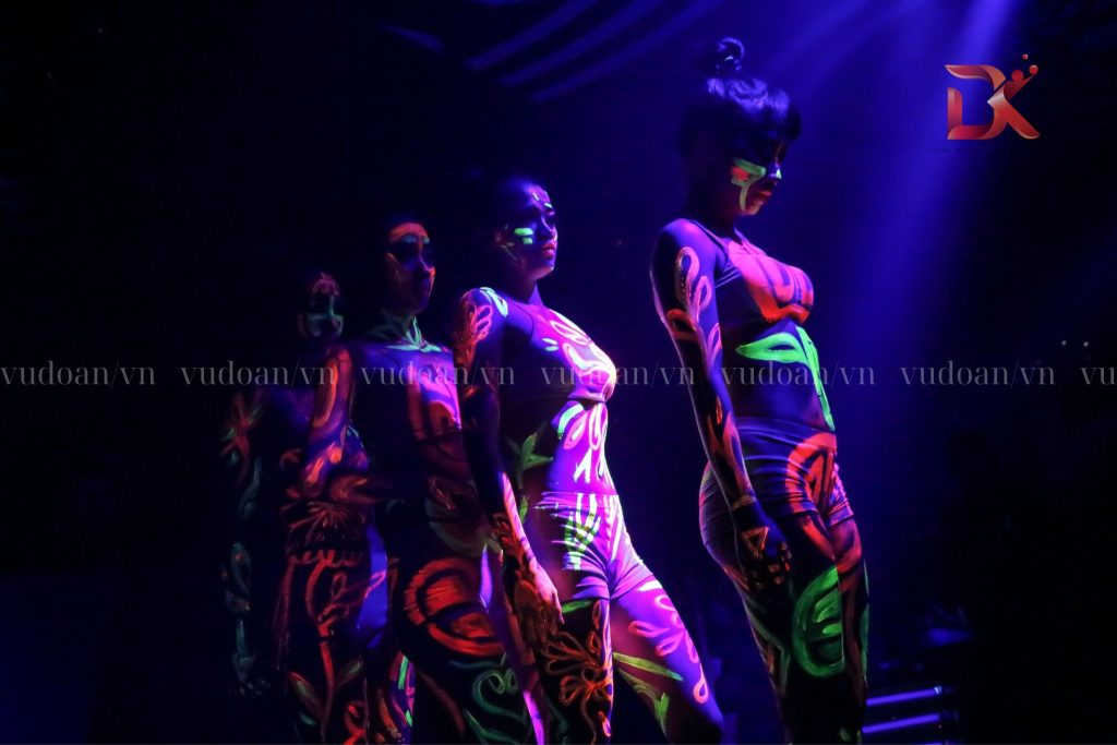 Biểu diễn Body paiting